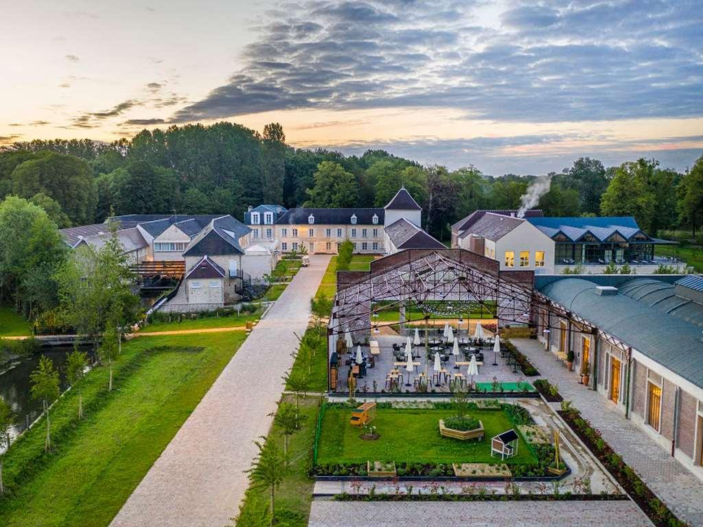 Le Grand Pavillon 4*
