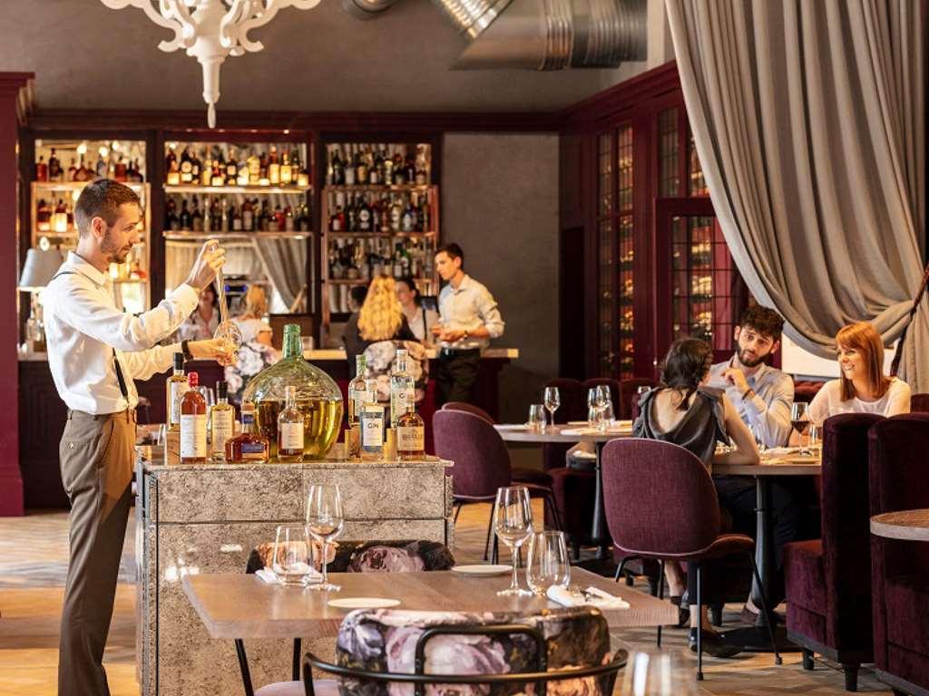 Le Grand Pavillon Hotel